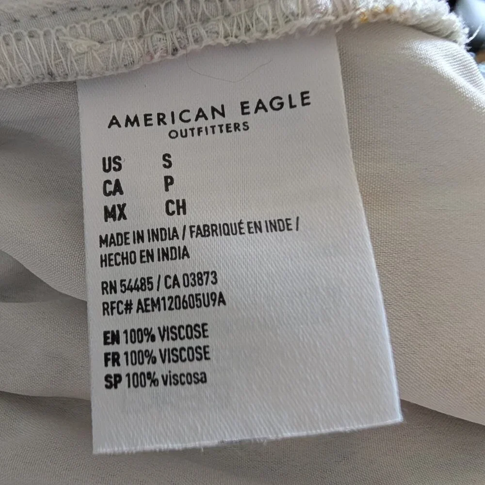 American Eagle Floral Romper Pastel Elastic Waist Small Cottagecore Feminine - Picture 11 of 11